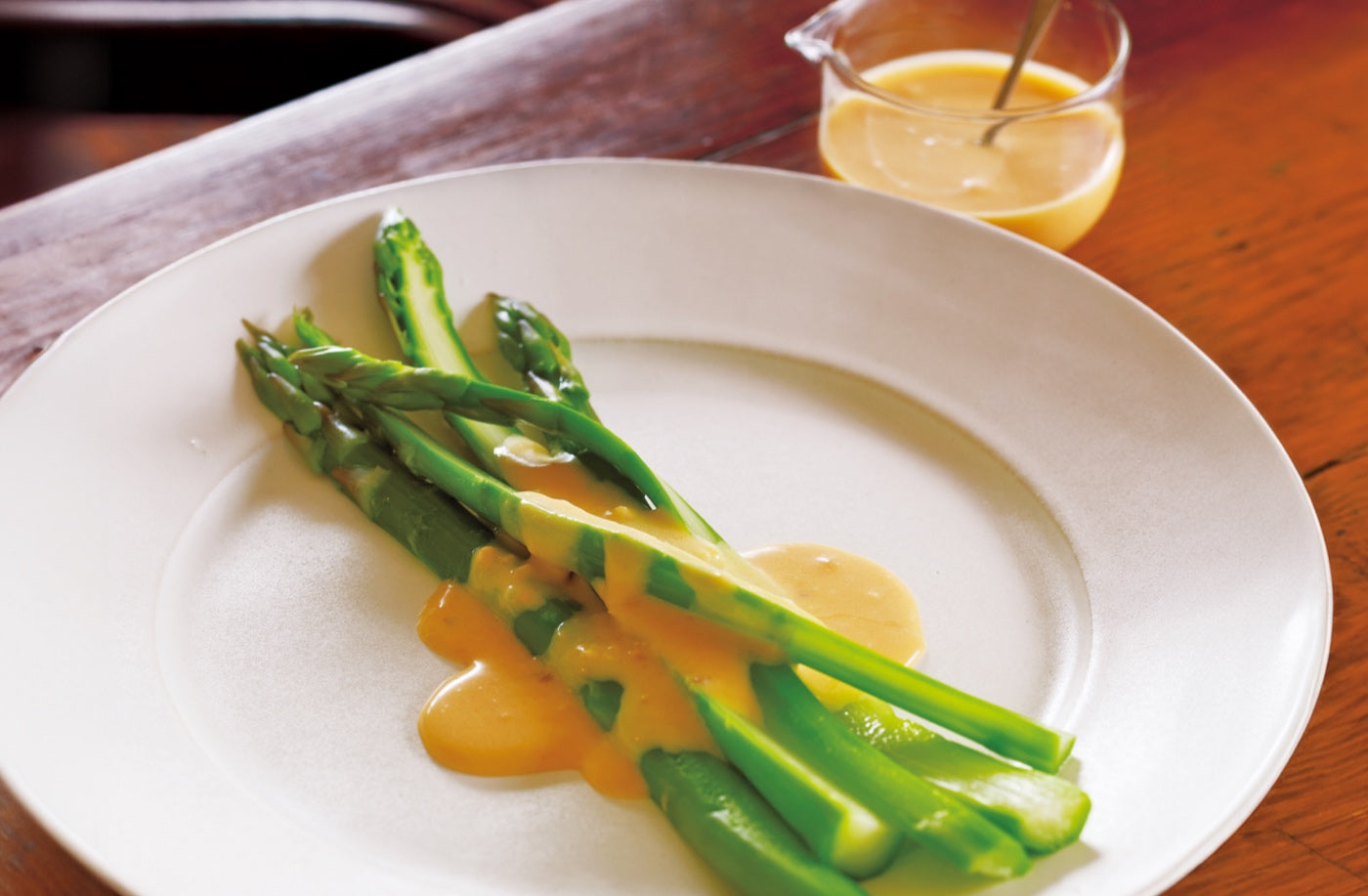 Spring Asparagus with Umami Hollandaise Sauce