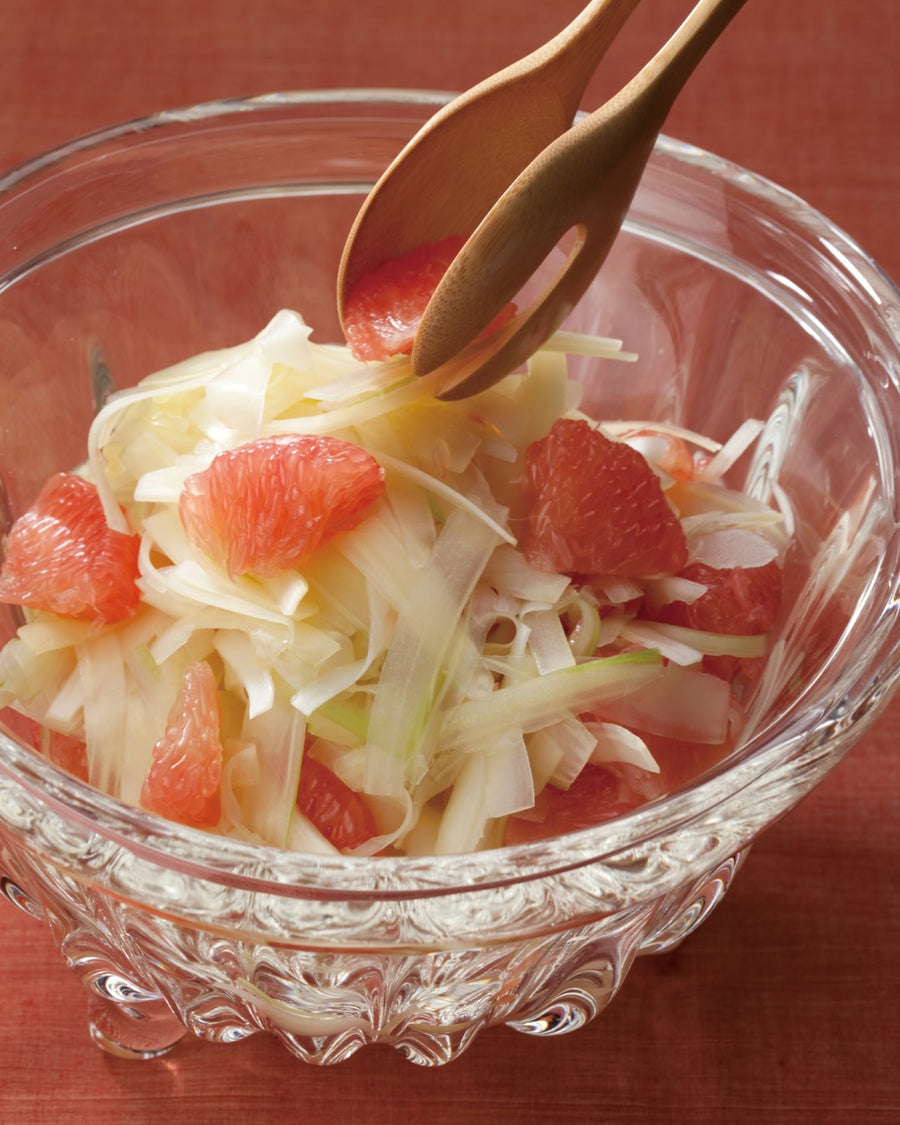 Celery and Grapefruit Sunomono (Japanese Vinegared Salad)