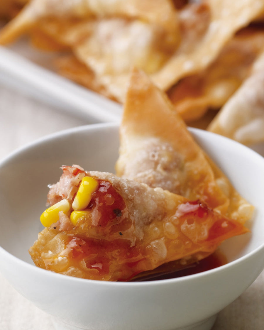 Crispy Fried Wontons with Homemade Chili Sauce