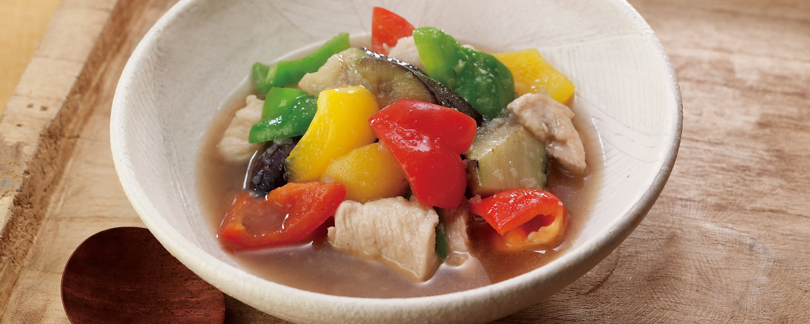 Stir-fried chicken and vegetables in a light savory sauce