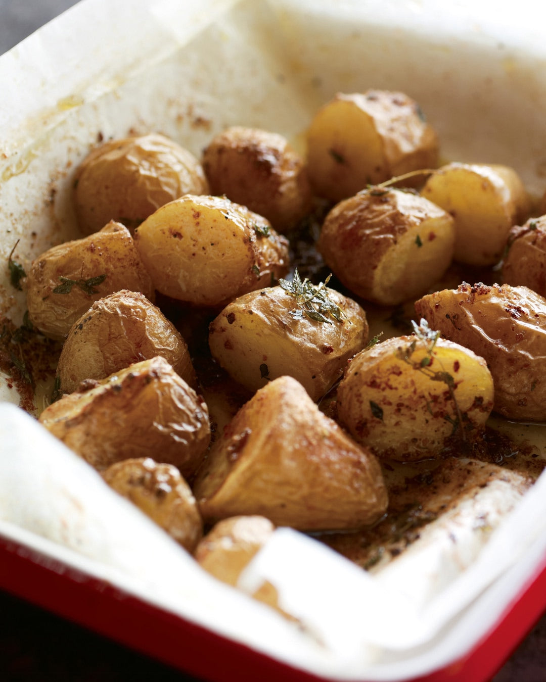 Roasted baby potatoes with herbs