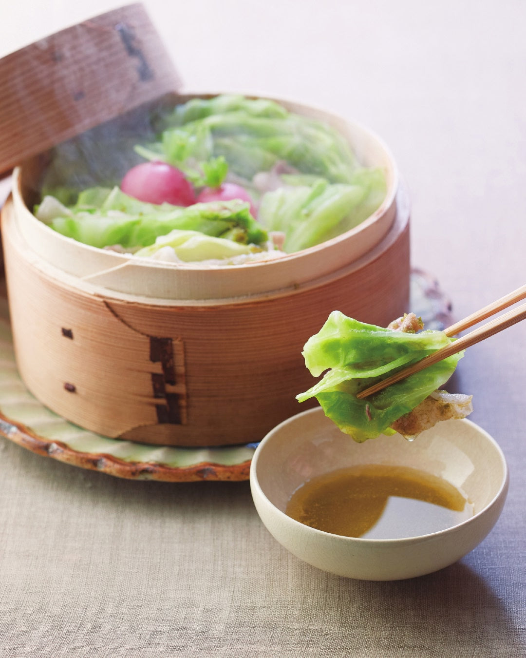 Steamed cabbage and pork belly seasoned with Kayanoya Original Kelp Stock Powder